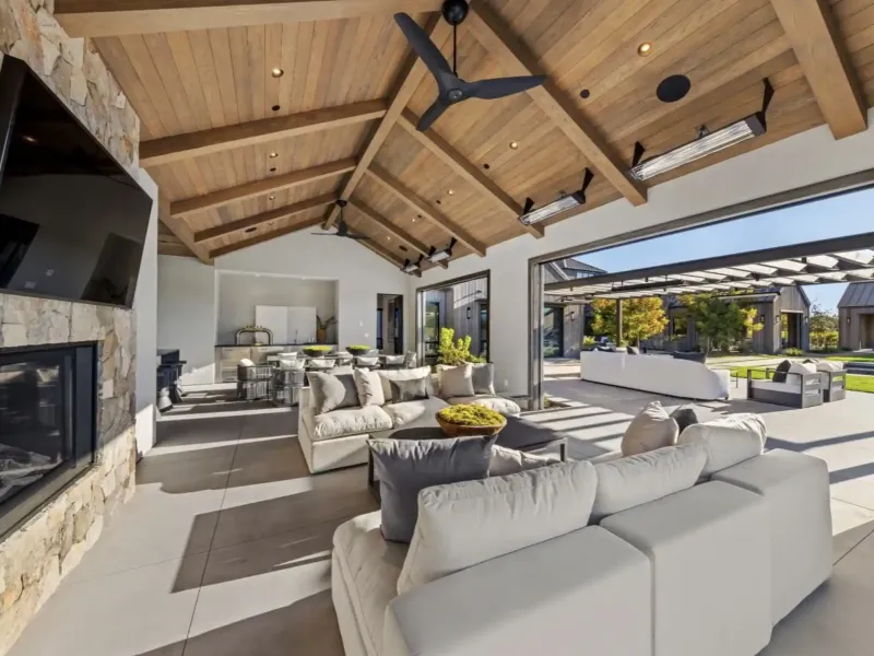 Napa Valley Compound – image 14