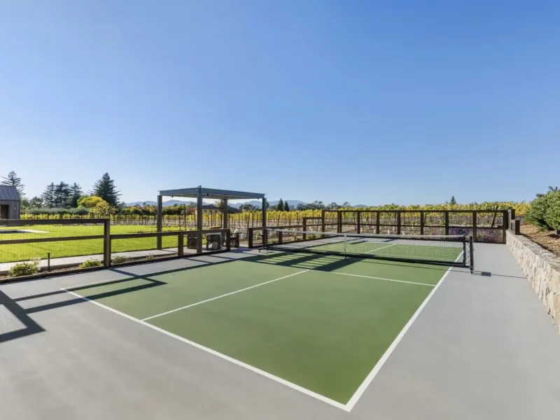 Napa Valley Compound – image 3