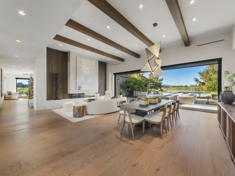 Napa Valley Compound – image 5