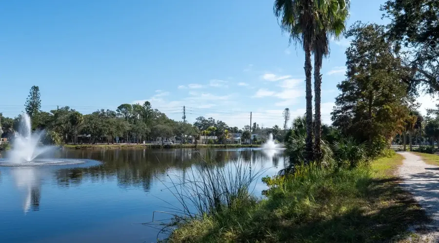 5947 Bayview Circle S, Gulf Port, Florida, 33707, United States, 4 Bedrooms Bedrooms, 12 Rooms Rooms,3 BathroomsBathrooms,Residential,For Sale,Bayview,1999947