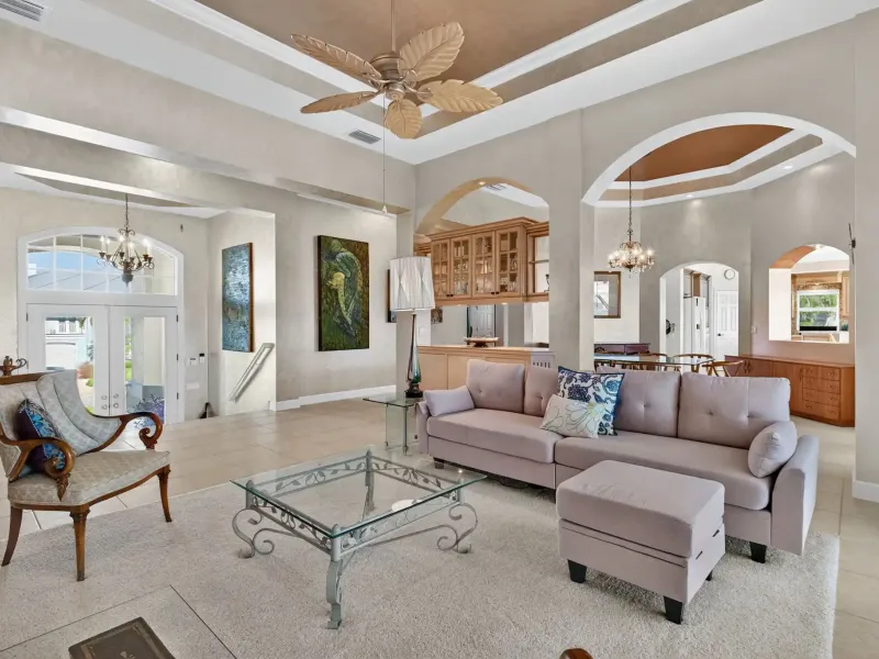 BEACHVIEW ESTATES – image 6