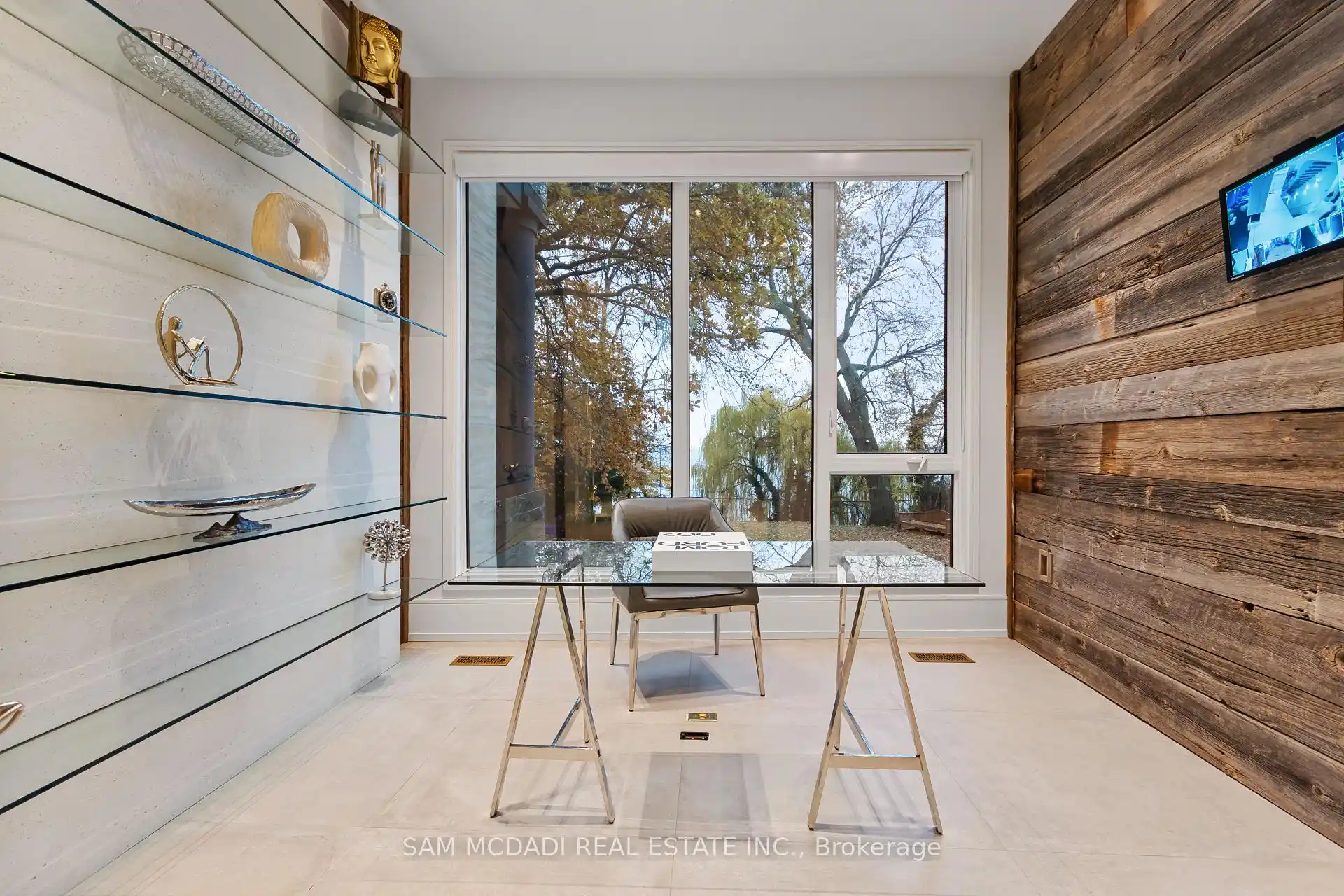 67 Lake Promenade, Toronto (W12888306) – image 15