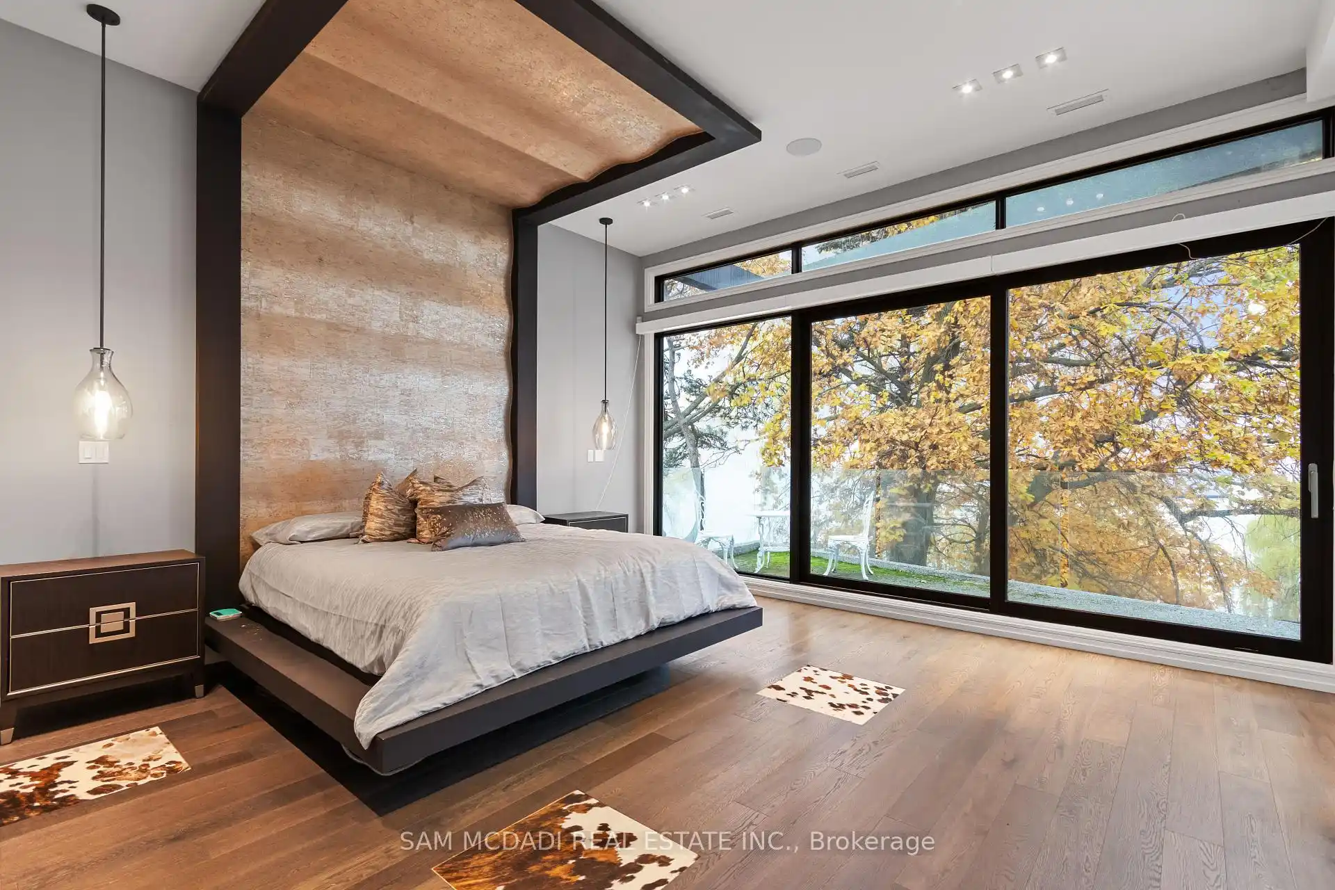 67 Lake Promenade, Toronto (W12888306) – image 20