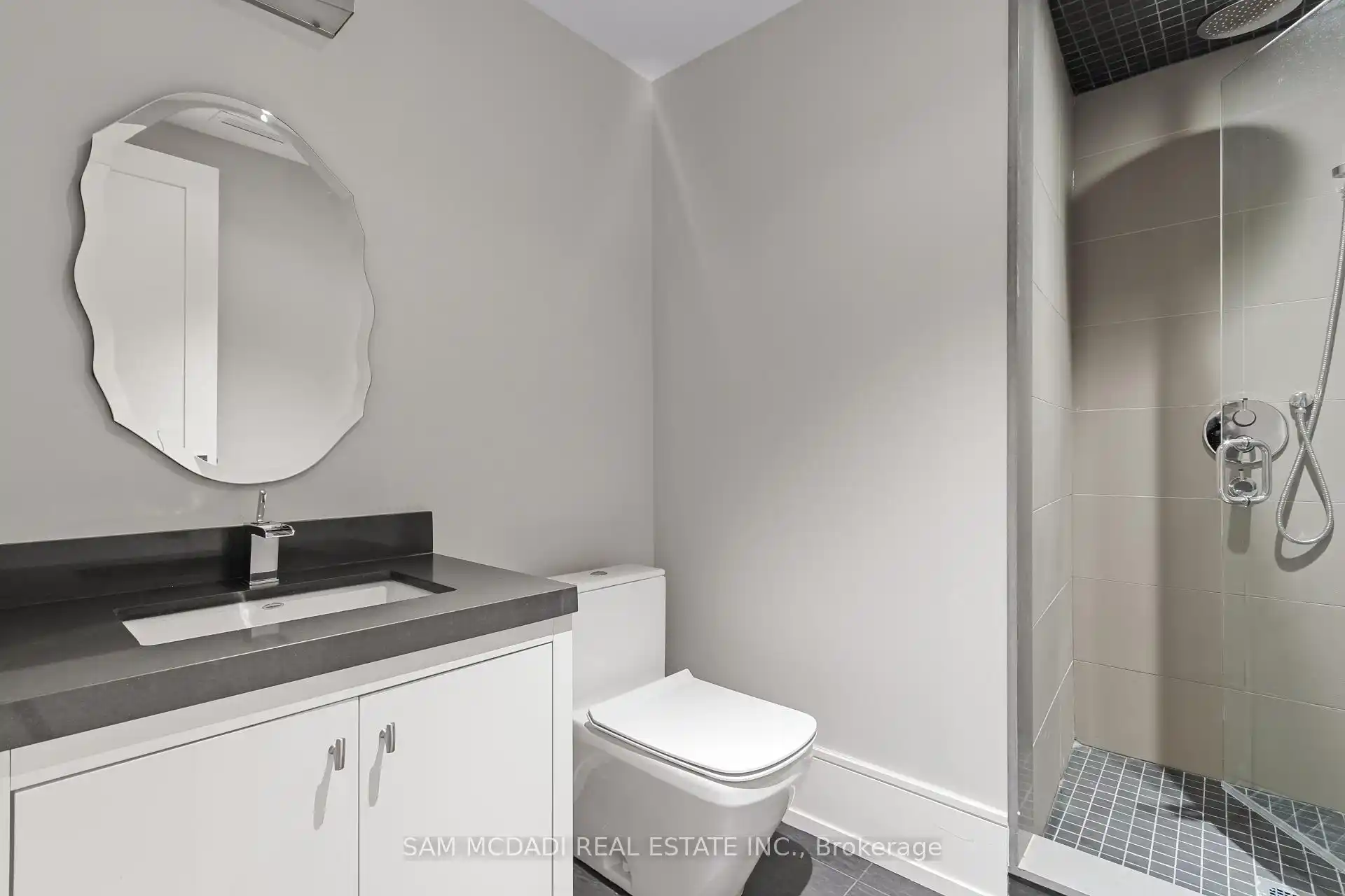 67 Lake Promenade, Toronto (W12888306) – image 41