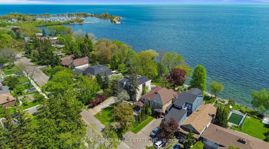 67 Lake Promenade, Toronto, Ontario, M8W 1A2, Canada, 4 Bedrooms Bedrooms, ,8 BathroomsBathrooms,Residential,For Sale,67 Lake Promenade,2002365