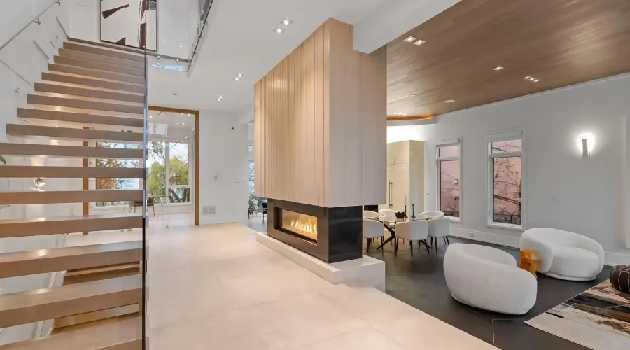 67 Lake Promenade, Toronto, Ontario, M8W 1A2, Canada, 4 Bedrooms Bedrooms, ,8 BathroomsBathrooms,Residential,For Sale,67 Lake Promenade,2002365