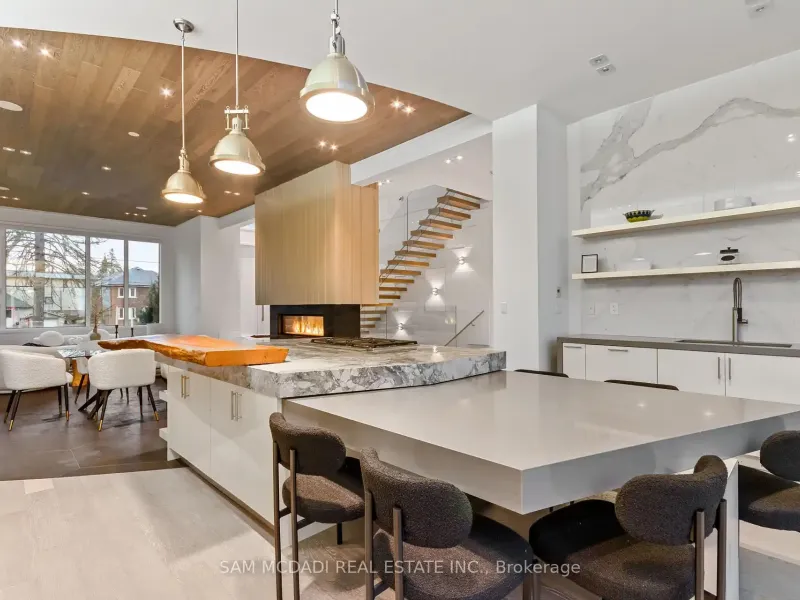 67 Lake Promenade, Toronto (W13478654) – image 13