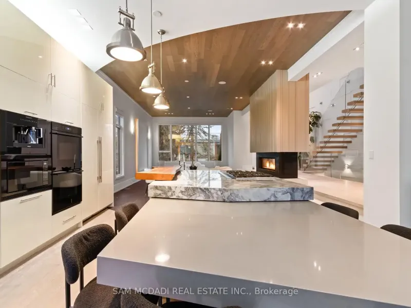 67 Lake Promenade, Toronto (W13478654) – image 15
