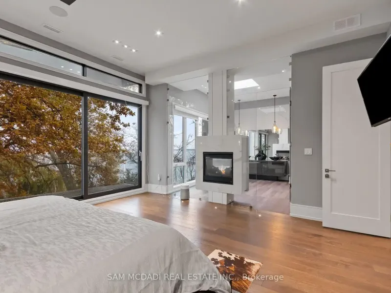 67 Lake Promenade, Toronto (W13478654) – image 23