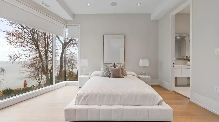 67 Lake Promenade, Toronto, Ontario, M8W 1A2, Canada, 4 Bedrooms Bedrooms, ,8 BathroomsBathrooms,Residential,For Sale,67 Lake Promenade,2002365