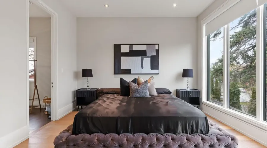 67 Lake Promenade, Toronto, Ontario, M8W 1A2, Canada, 4 Bedrooms Bedrooms, ,8 BathroomsBathrooms,Residential,For Sale,67 Lake Promenade,2002365