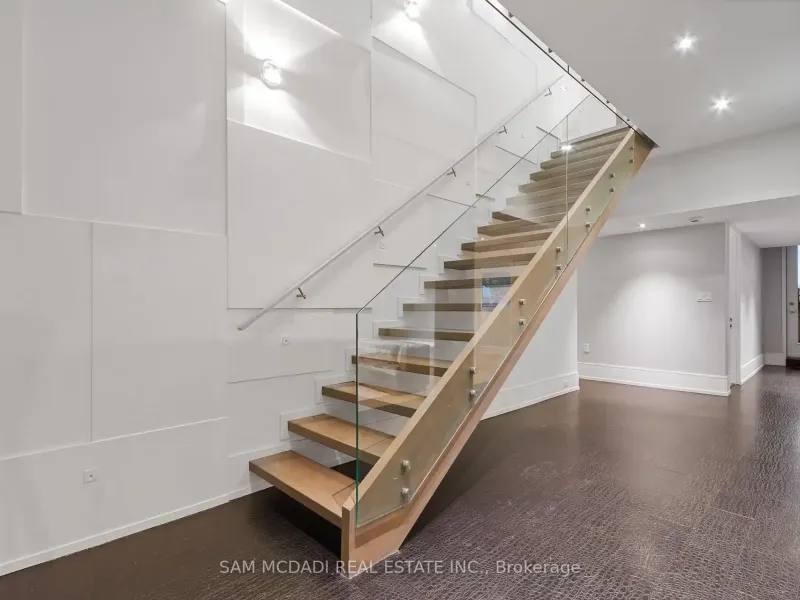 67 Lake Promenade, Toronto (W13478654) – image 32