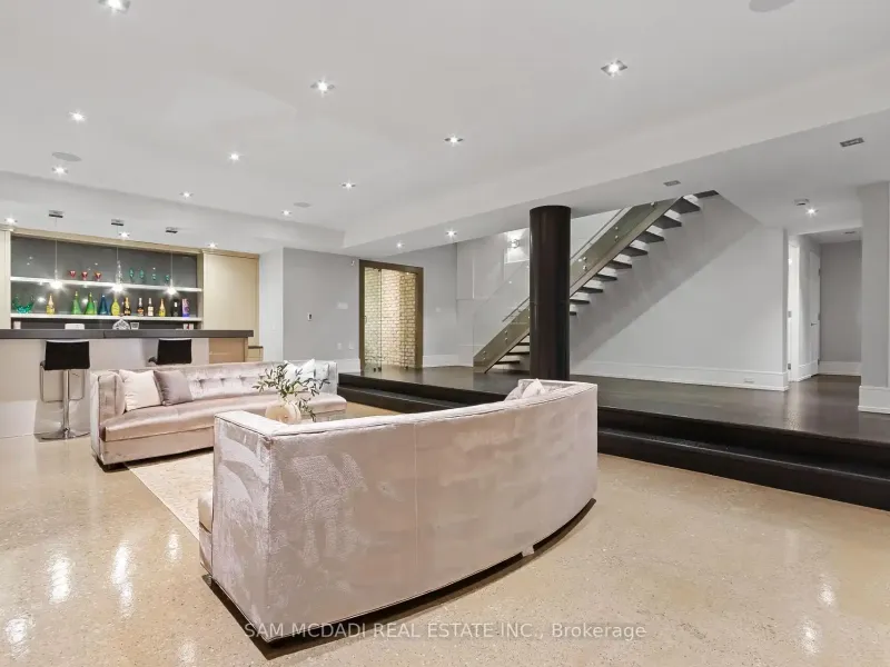 67 Lake Promenade, Toronto (W13478654) – image 34