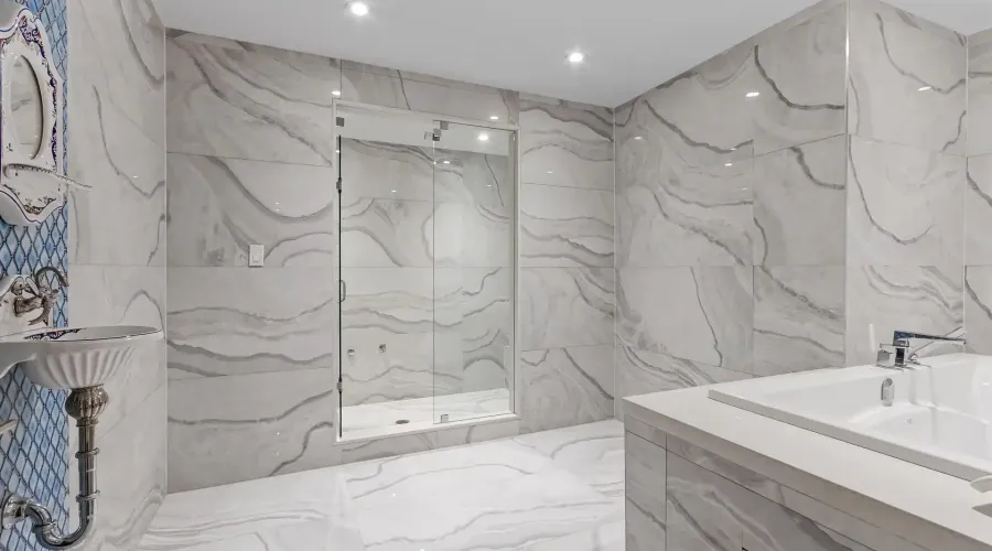 67 Lake Promenade, Toronto, Ontario, M8W 1A2, Canada, 4 Bedrooms Bedrooms, ,8 BathroomsBathrooms,Residential,For Sale,67 Lake Promenade,2002365