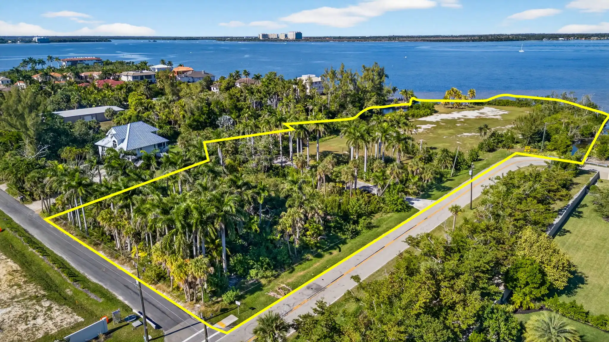 WATERFRONT OPPORTUNITY - FORT MYERS CALOOSAHATCHEE RIVER – image 15