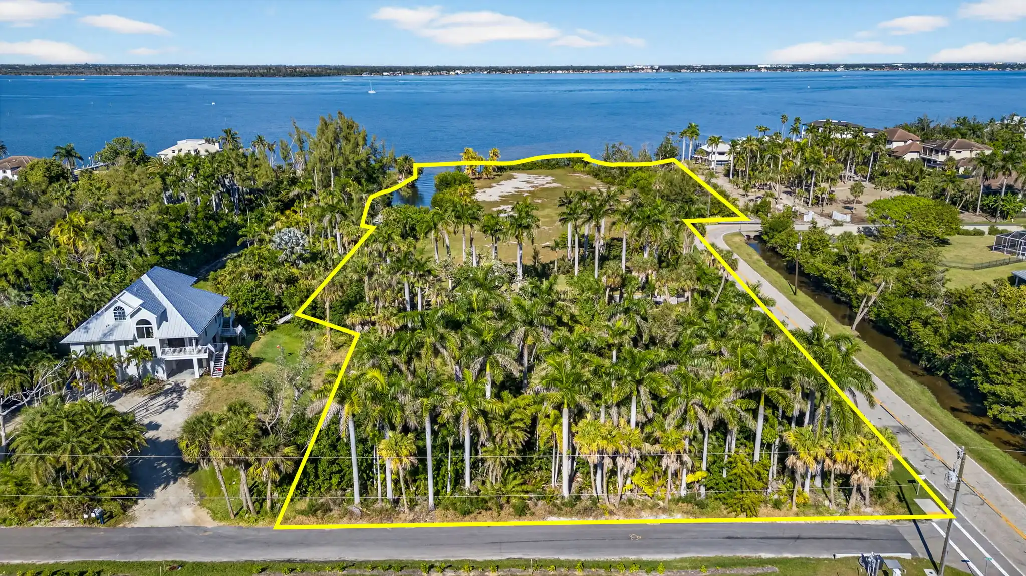 WATERFRONT OPPORTUNITY - FORT MYERS CALOOSAHATCHEE RIVER – image 16