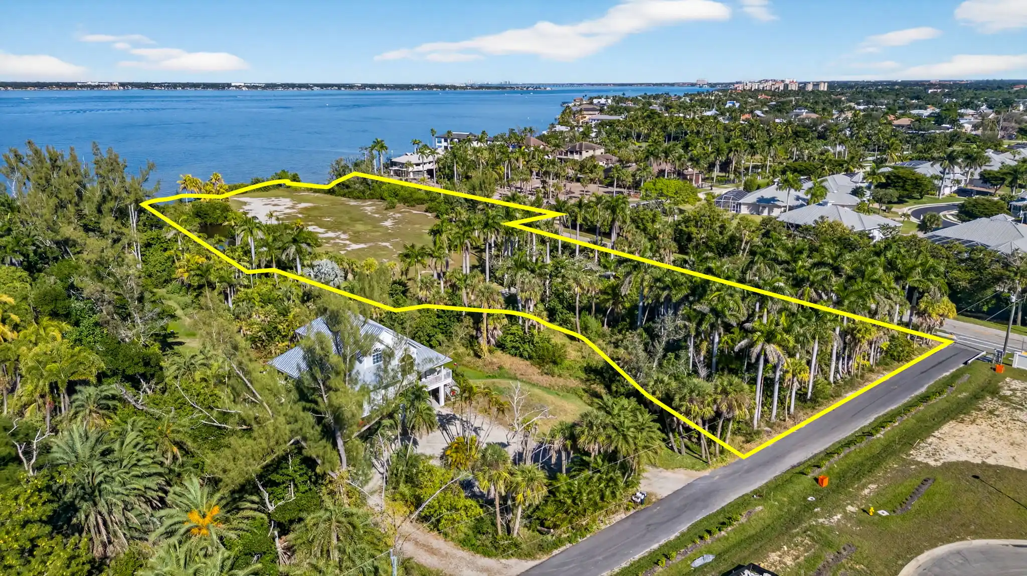 WATERFRONT OPPORTUNITY - FORT MYERS CALOOSAHATCHEE RIVER – image 17