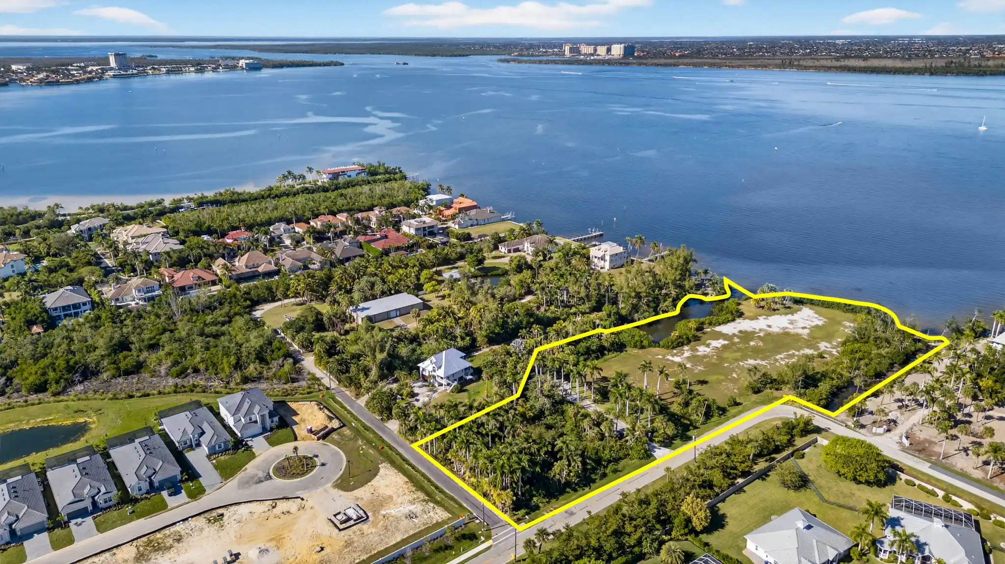 WATERFRONT OPPORTUNITY - FORT MYERS CALOOSAHATCHEE RIVER – image 3