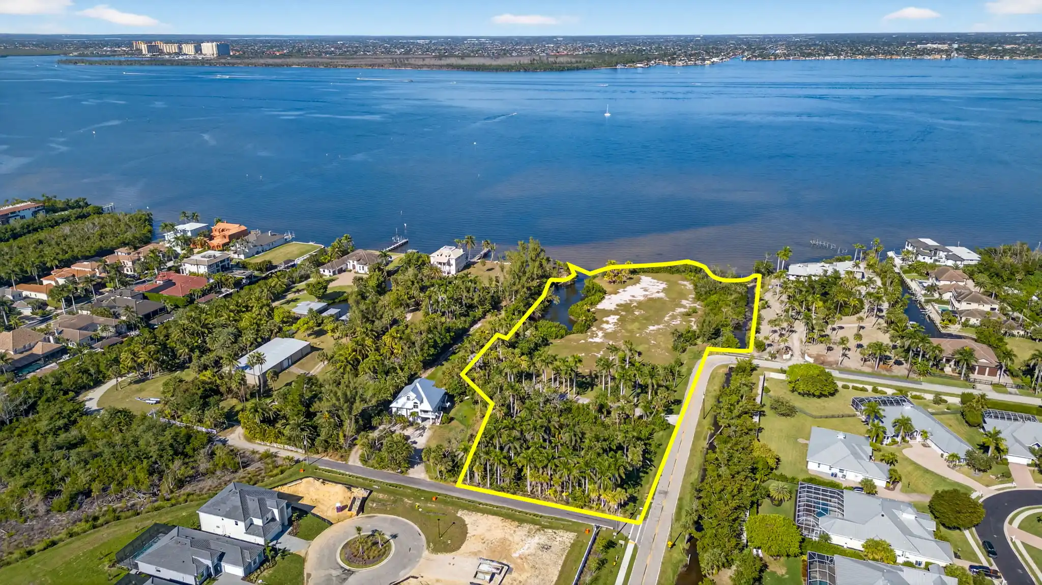 WATERFRONT OPPORTUNITY - FORT MYERS CALOOSAHATCHEE RIVER – image 4
