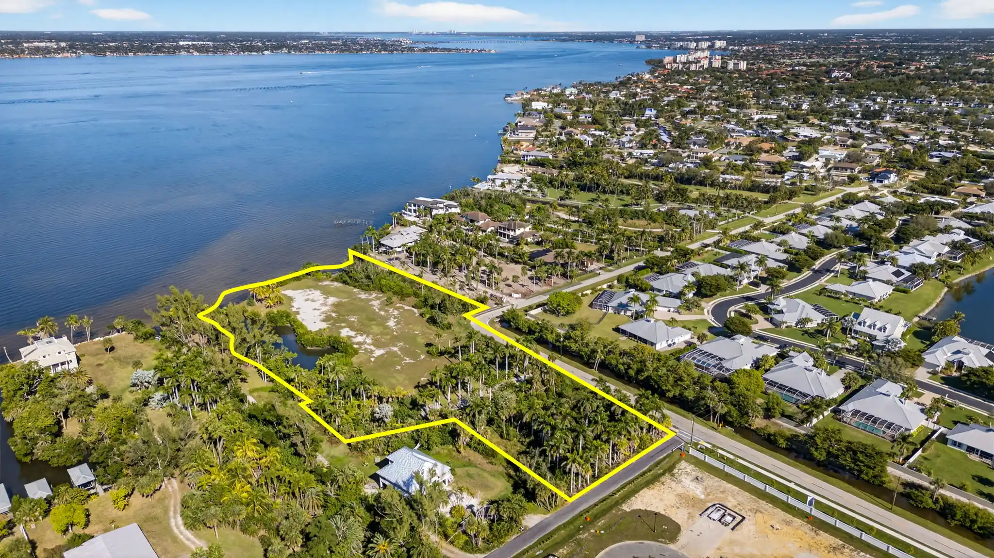 WATERFRONT OPPORTUNITY - FORT MYERS CALOOSAHATCHEE RIVER – image 8