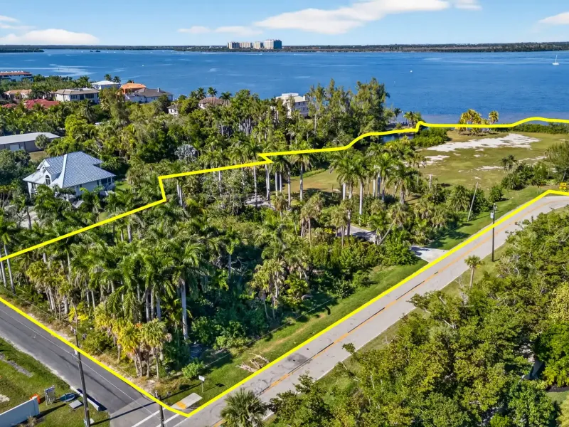WATERFRONT OPPORTUNITY - CALOOSAHATCHEE RIVER "CONTINGENT" – image 15