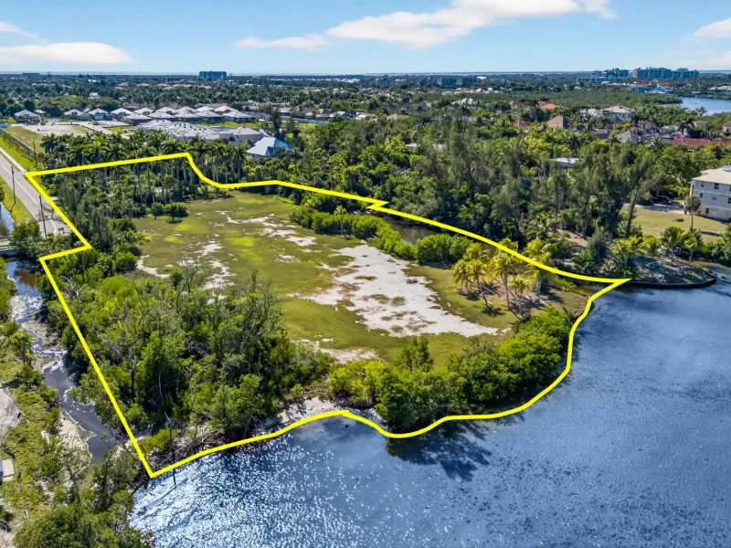 WATERFRONT OPPORTUNITY - CALOOSAHATCHEE RIVER "CONTINGENT" – image 20