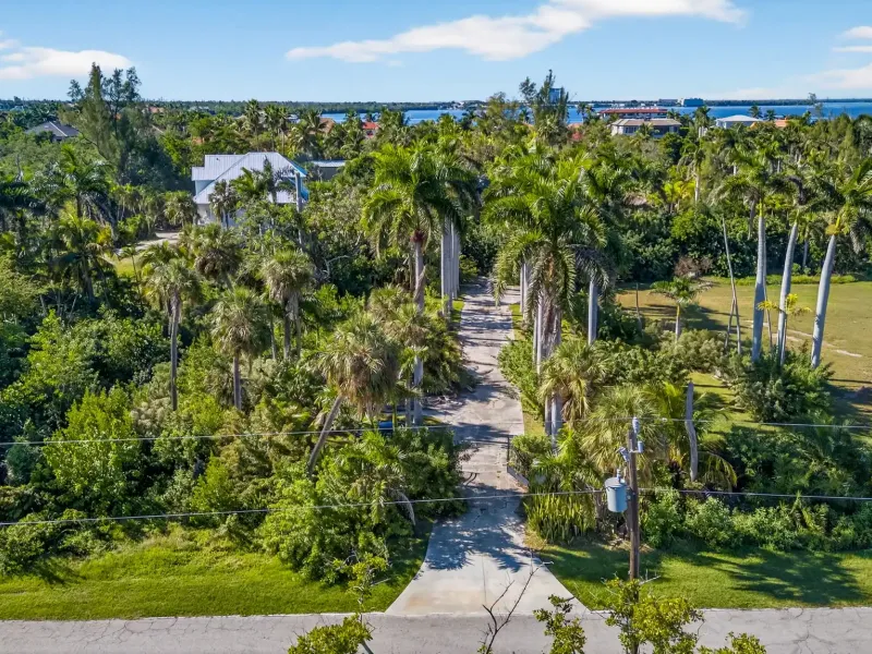 WATERFRONT OPPORTUNITY - CALOOSAHATCHEE RIVER "CONTINGENT" – image 5