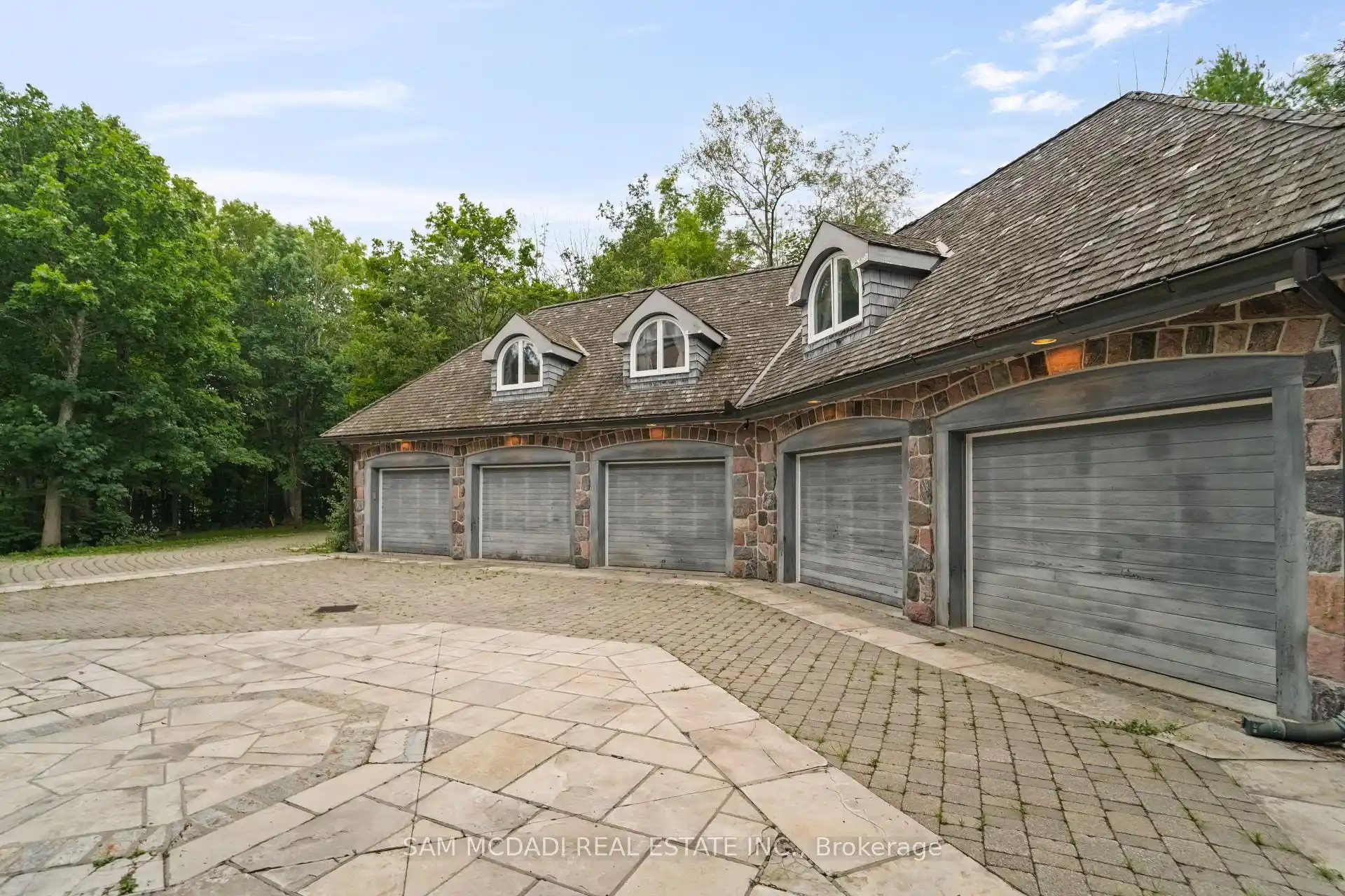 9 Flaherty Lane, Caledon (W12682656) – image 5