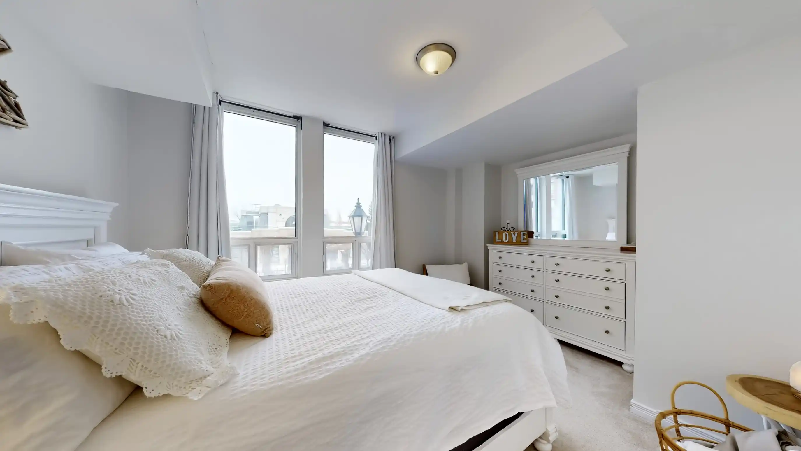 330 Red Maple Road #207 – image 18