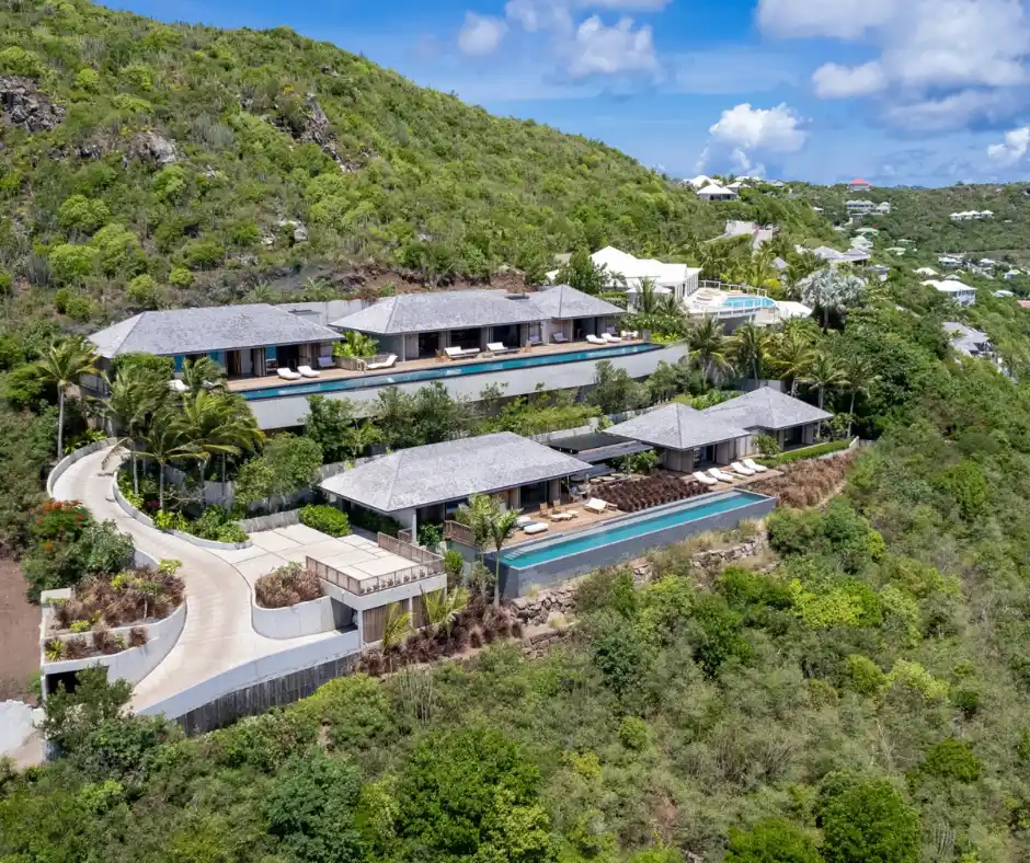 OVERLOOKING THE BAY OF MARIGOT IN SAINT BARTHELEMY – image 14