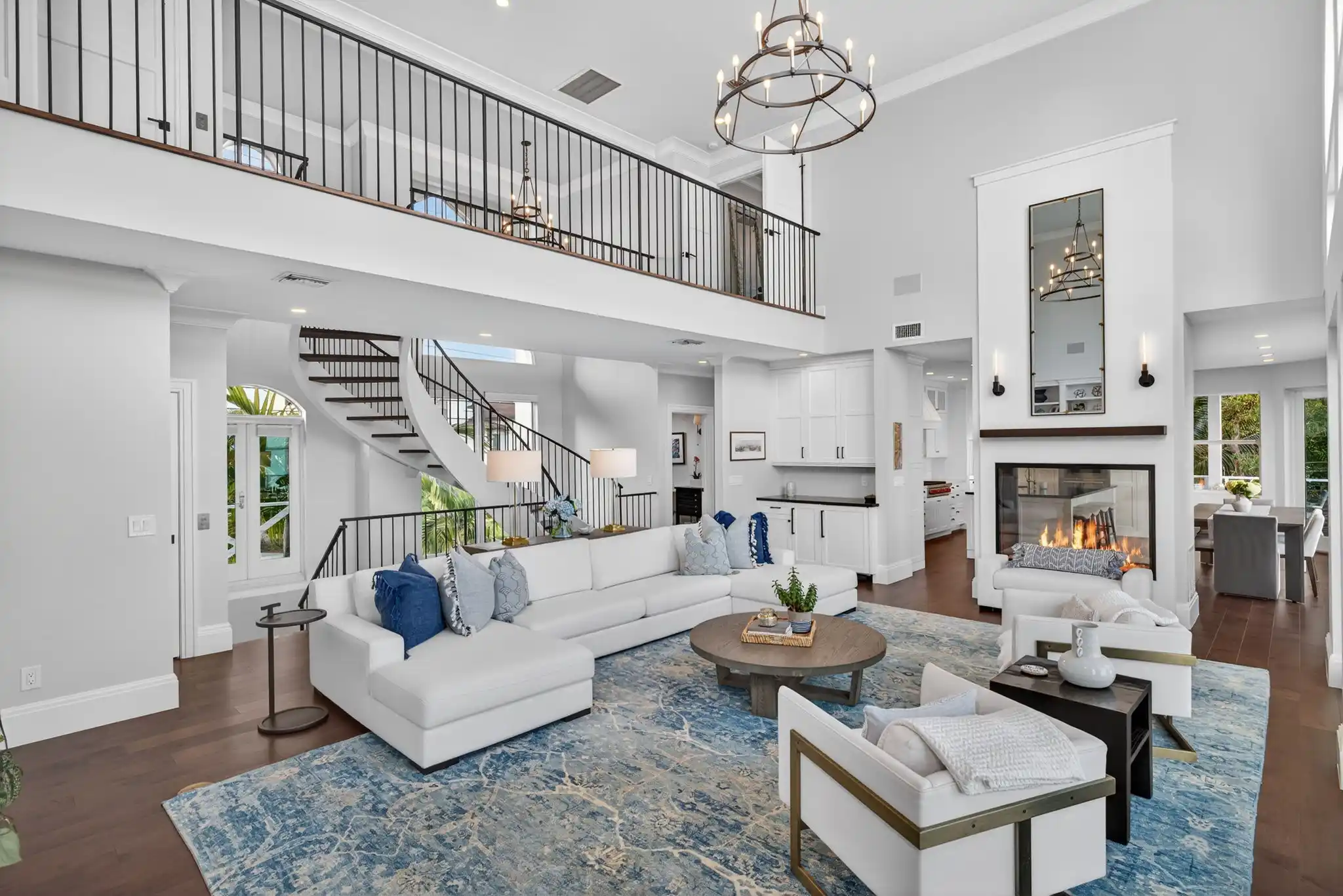 BAYFRONT LUXURY - SANIBEL ISLAND "CONTINGENT" – image 11