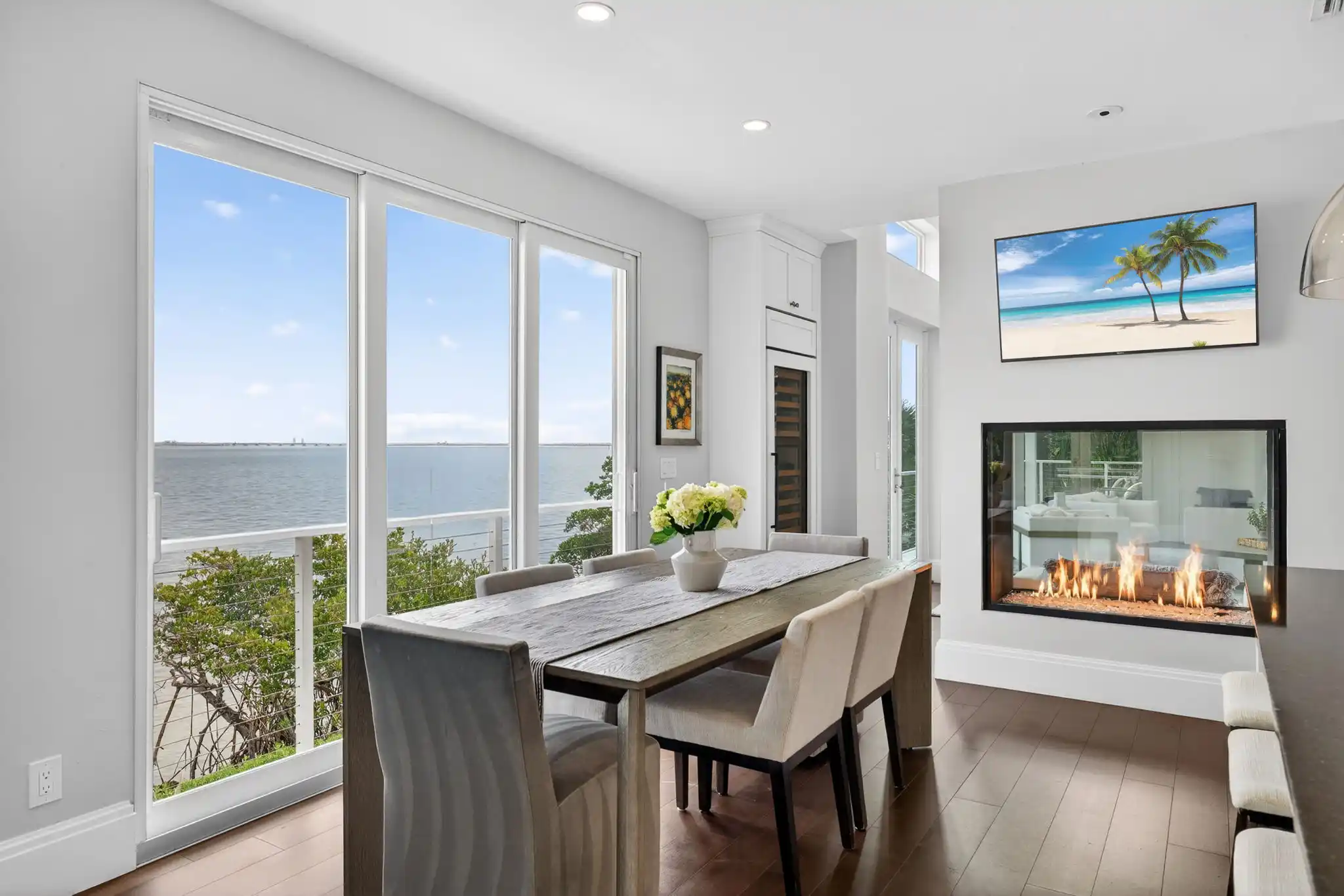 BAYFRONT LUXURY - SANIBEL ISLAND "CONTINGENT" – image 20