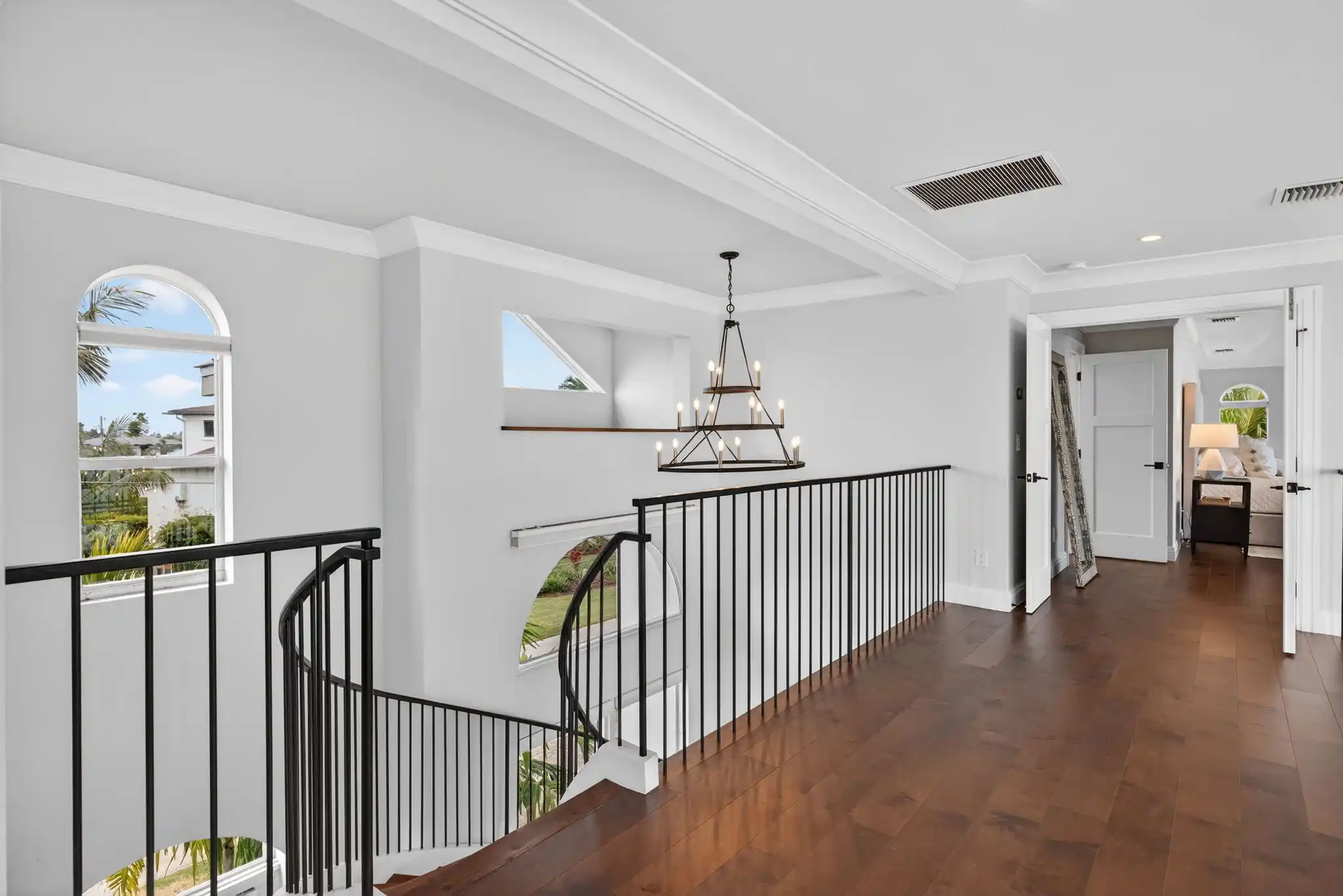 BAYFRONT LUXURY - SANIBEL ISLAND "CONTINGENT" – image 33