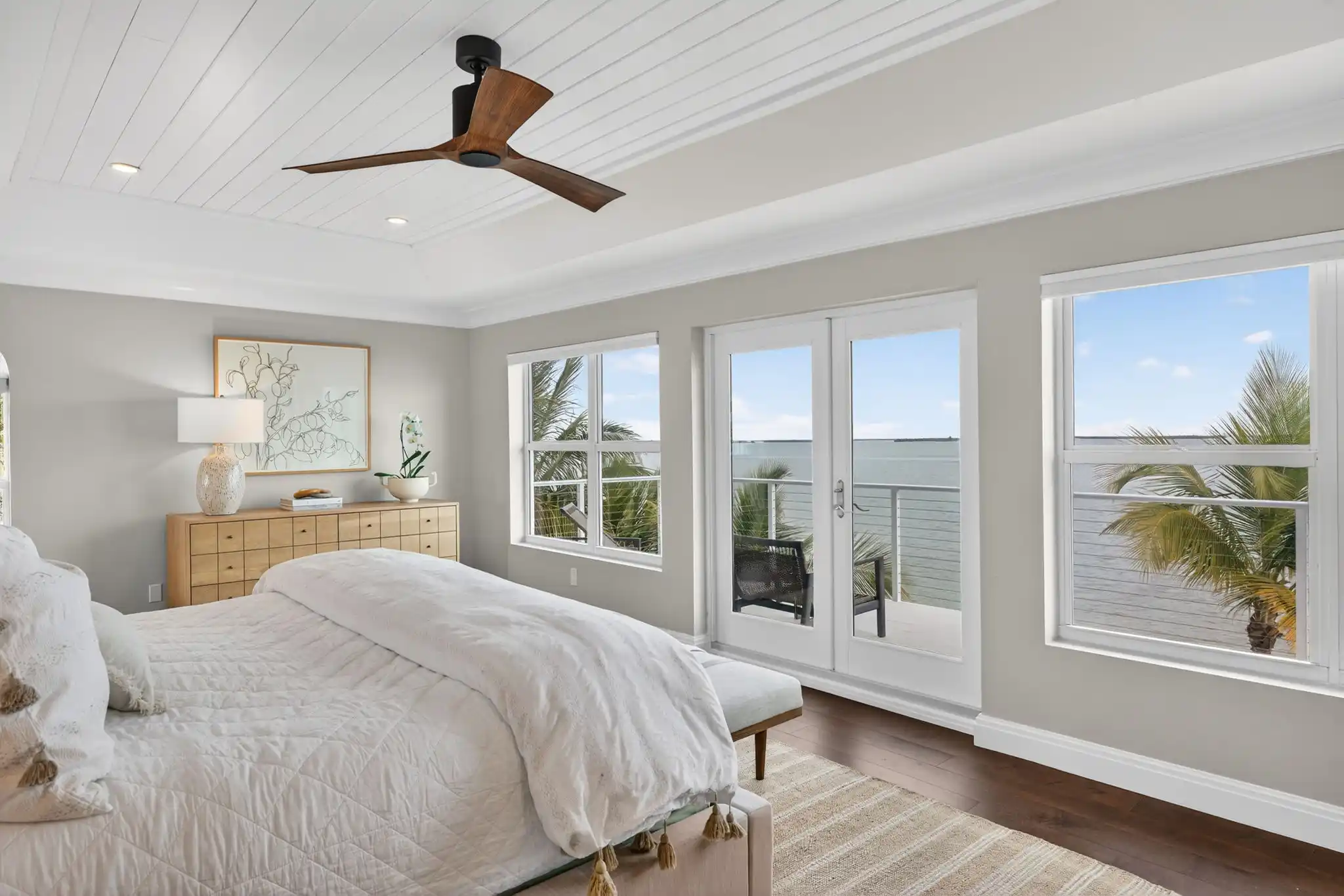 BAYFRONT LUXURY - SANIBEL ISLAND "CONTINGENT" – image 35