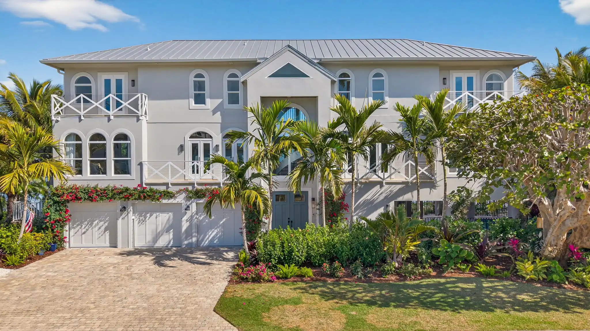 BAYFRONT LUXURY - SANIBEL ISLAND "CONTINGENT" – image 2