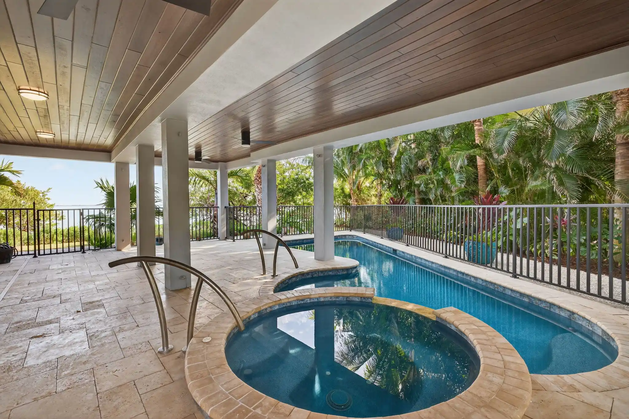 BAYFRONT LUXURY - SANIBEL ISLAND "CONTINGENT" – image 50