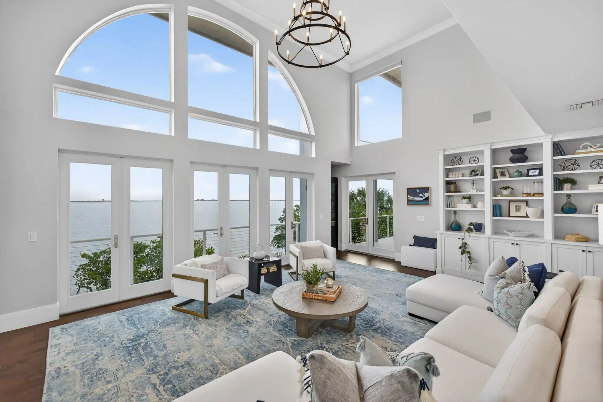 BAYFRONT LUXURY - SANIBEL ISLAND "CONTINGENT" – image 8