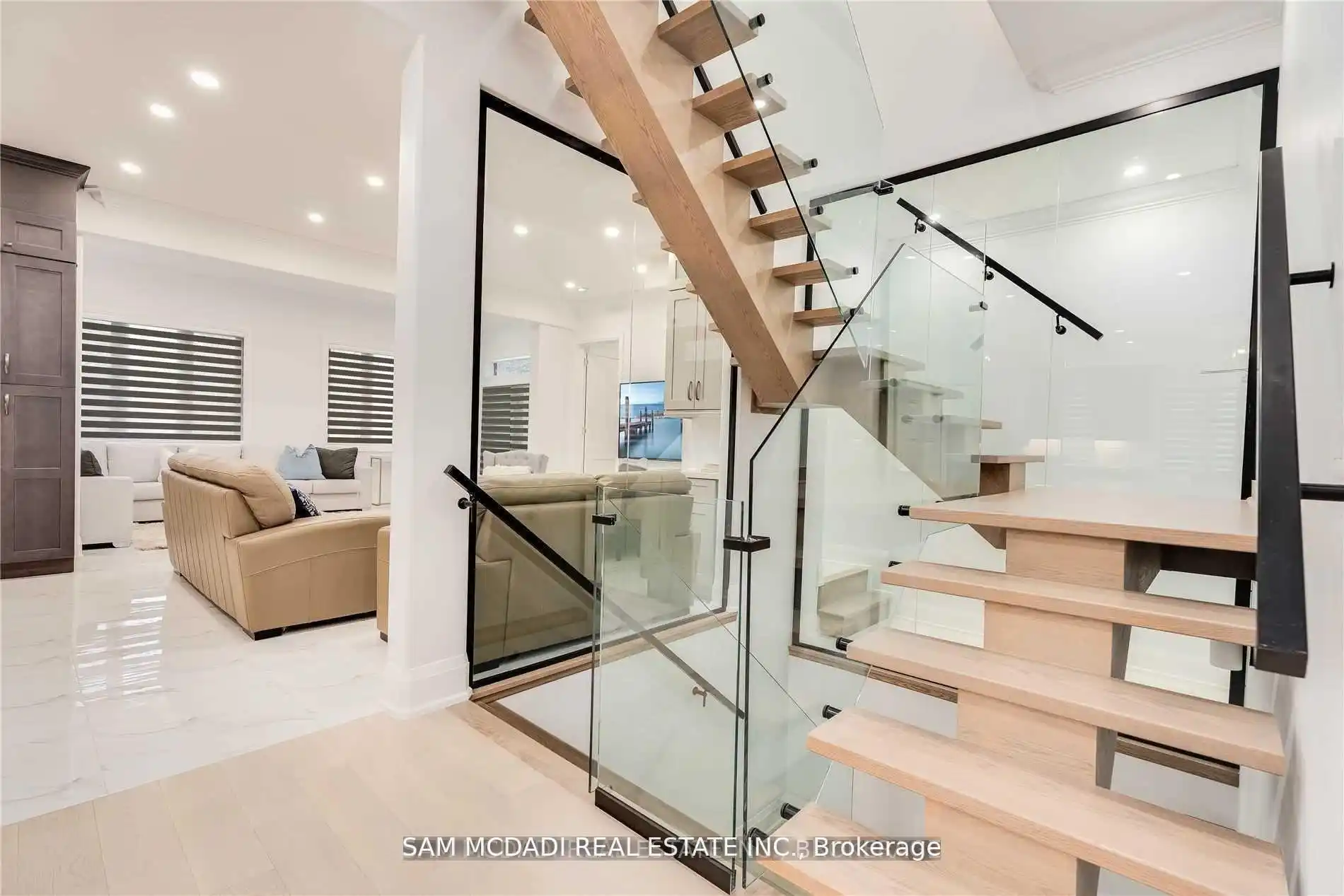 1138 Garden Road, Mississauga (W12754742) – image 19