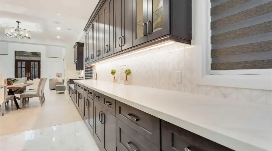 1138 Garden Road, Mississauga, Ontario, L5H 3J6, Canada, 5 Bedrooms Bedrooms, ,8 BathroomsBathrooms,Residential,For Sale,2014971
