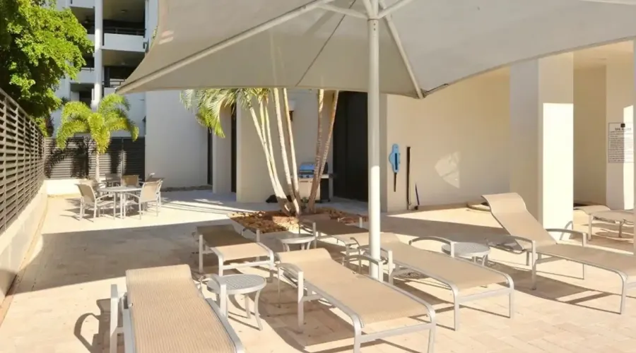 1255 N Gulfstream Ave, Sarasota, Florida, 34236, United States, 2 Bedrooms Bedrooms, 5 Rooms Rooms,2 BathroomsBathrooms,Residential,For Sale,Bay Plaza,Gulfstream ,11,2015485