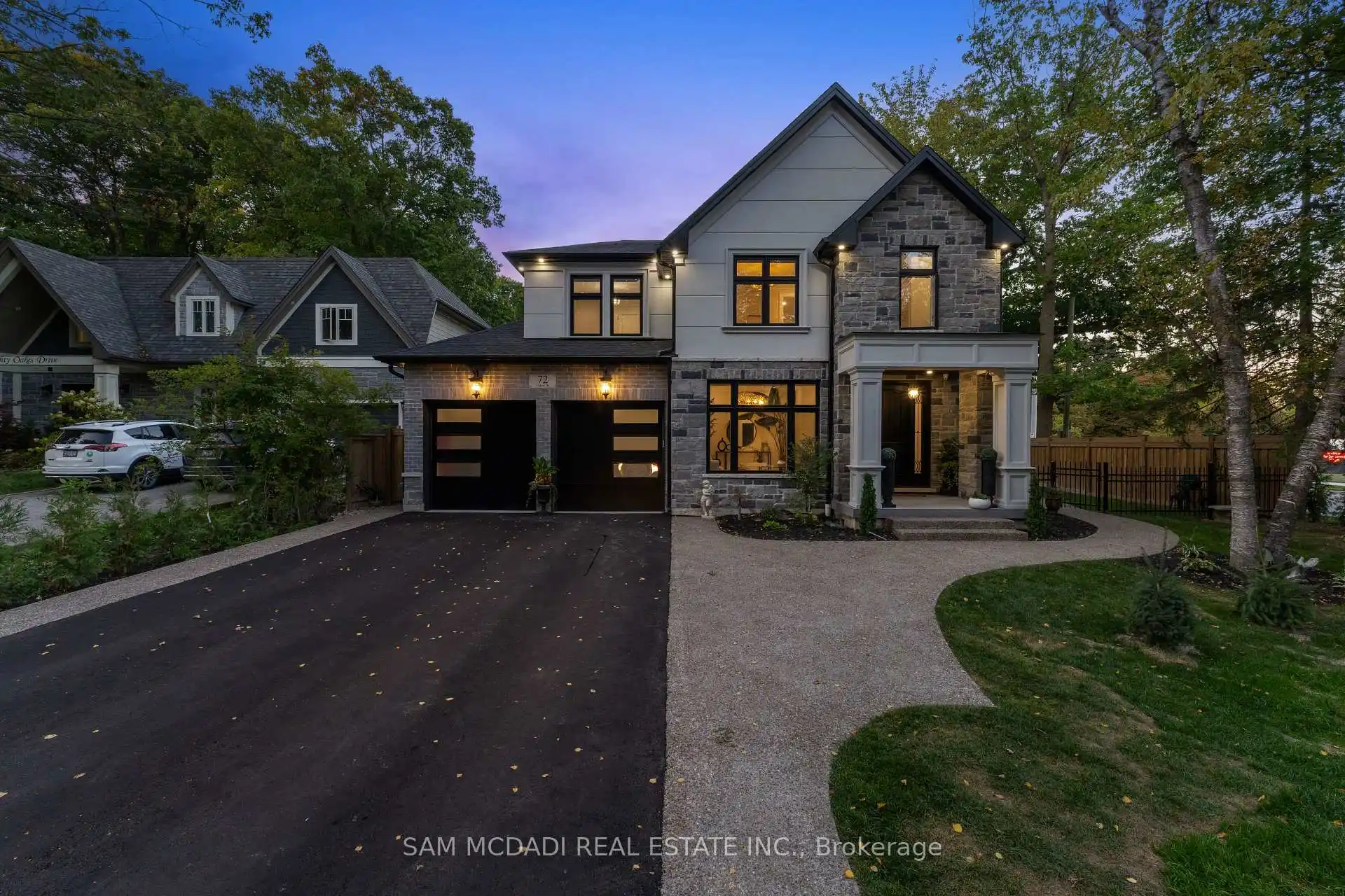 72 Oakes Drive, Mississauga (W12773768) – image 1