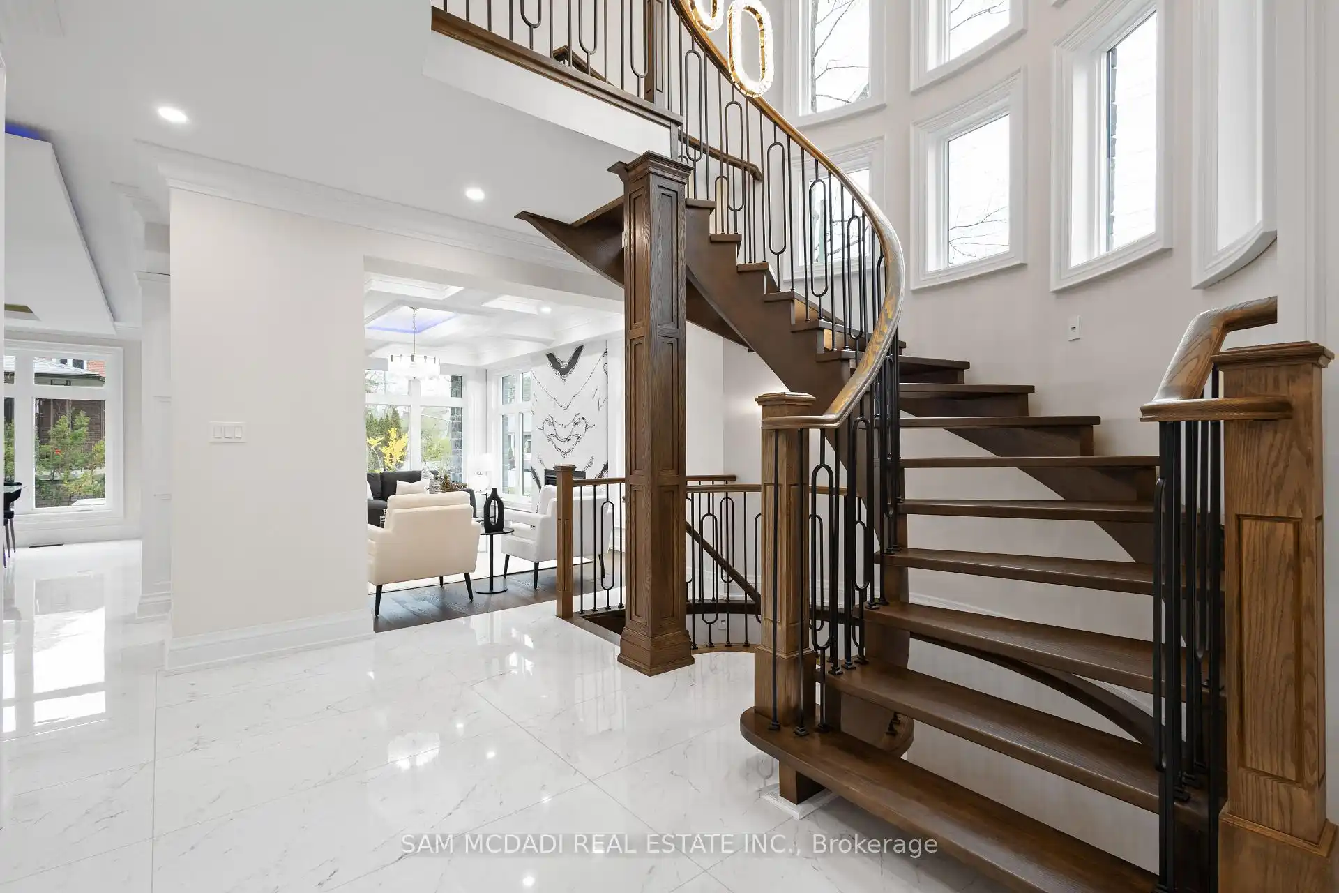 72 Oakes Drive, Mississauga (W12773768) – image 18