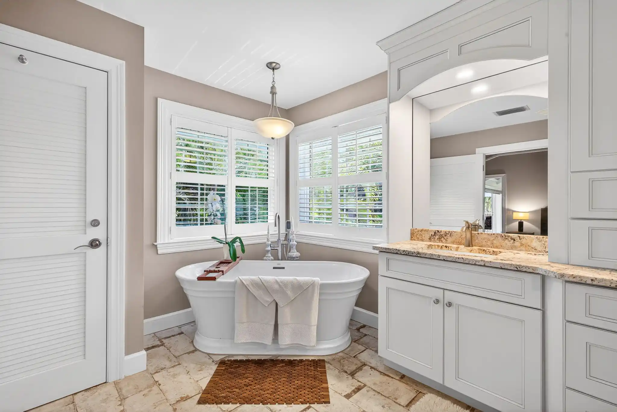 SECLUDED ISLAND OASIS "PENDING" – image 19