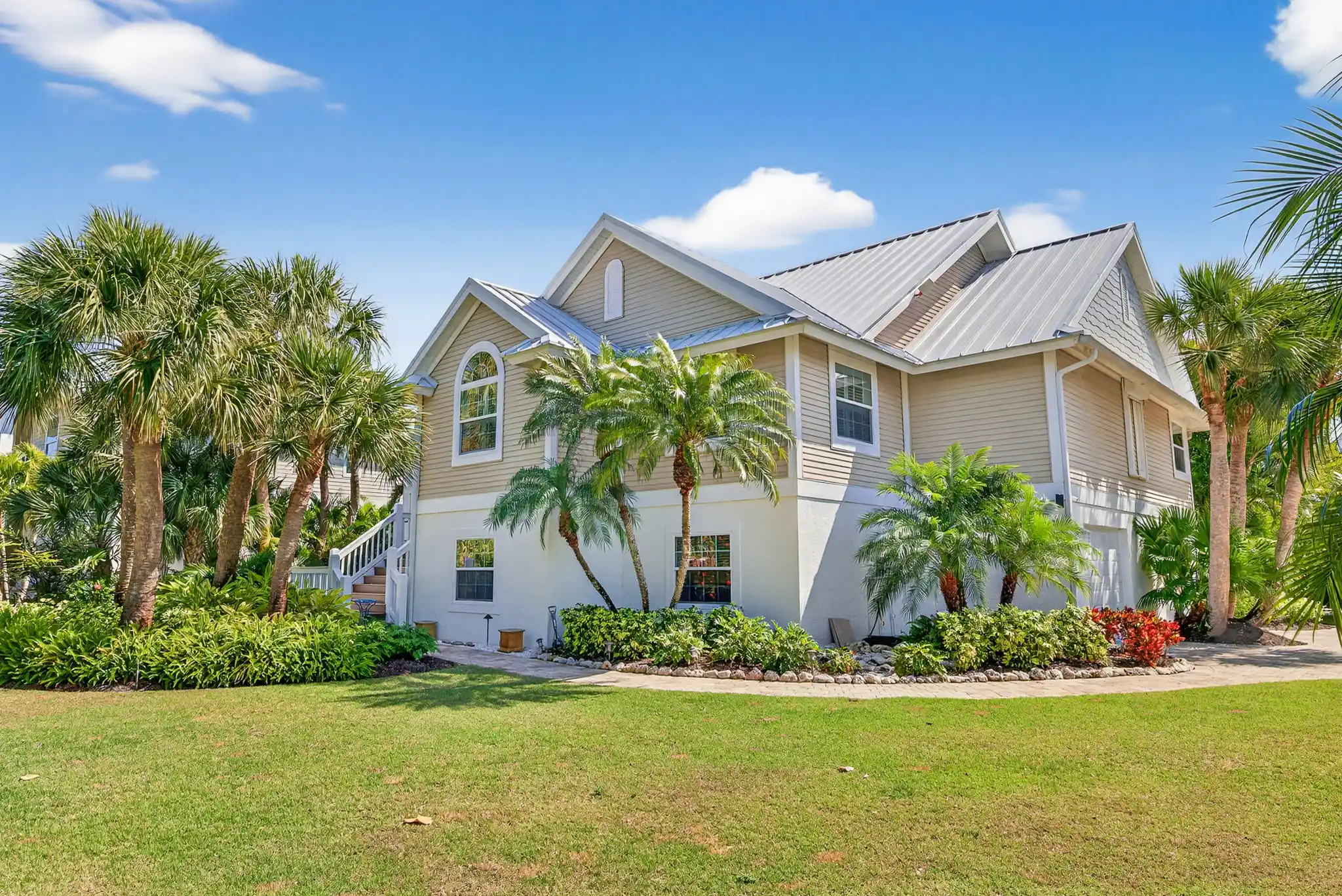 SECLUDED ISLAND OASIS "PENDING" – image 2