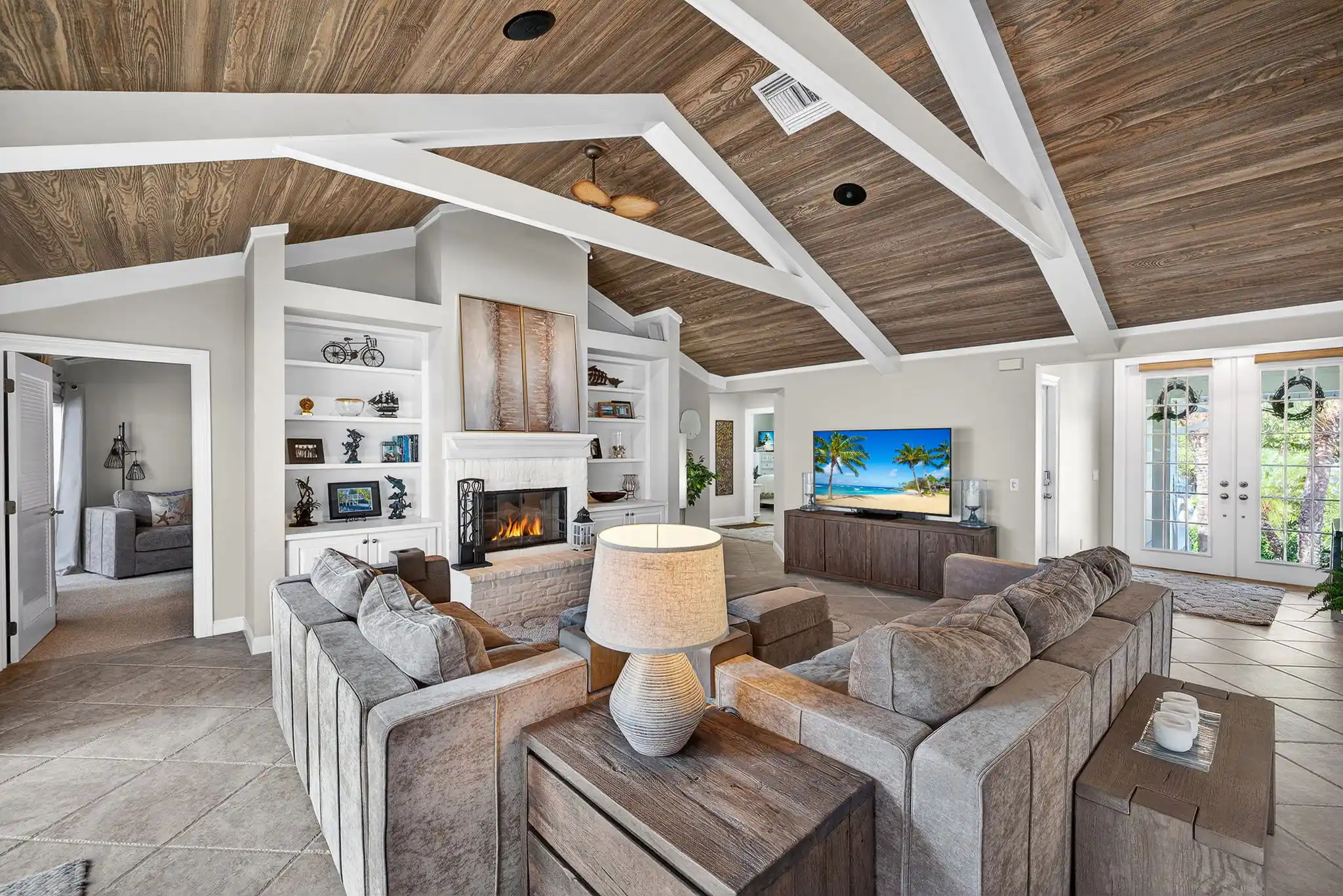 SECLUDED ISLAND OASIS "PENDING" – image 5