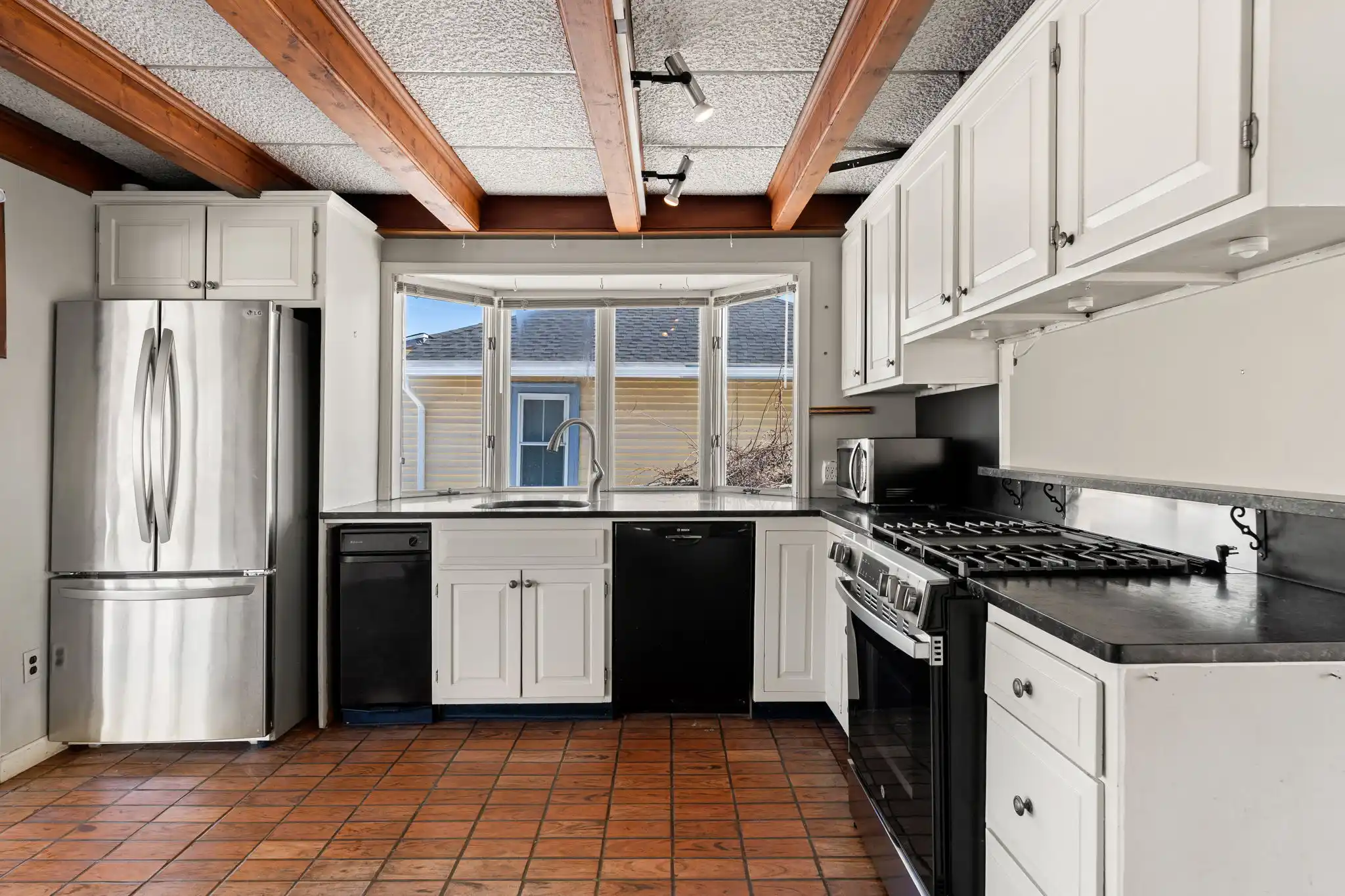 148 Long Beach, Rockport, MA 01966 – image 18