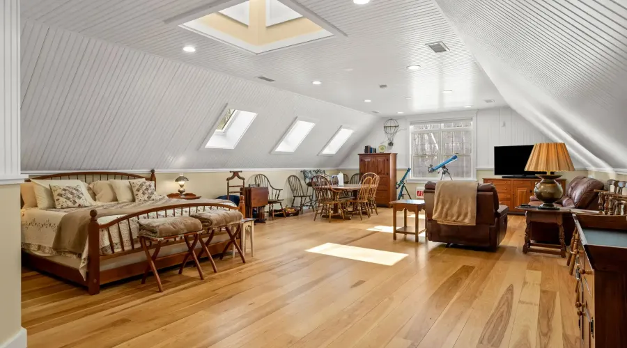 72 dale lane, Groton, Massachusetts, United States, 5 Bedrooms Bedrooms, 17 Rooms Rooms,6 BathroomsBathrooms,Residential,For Sale,dale ,2022702