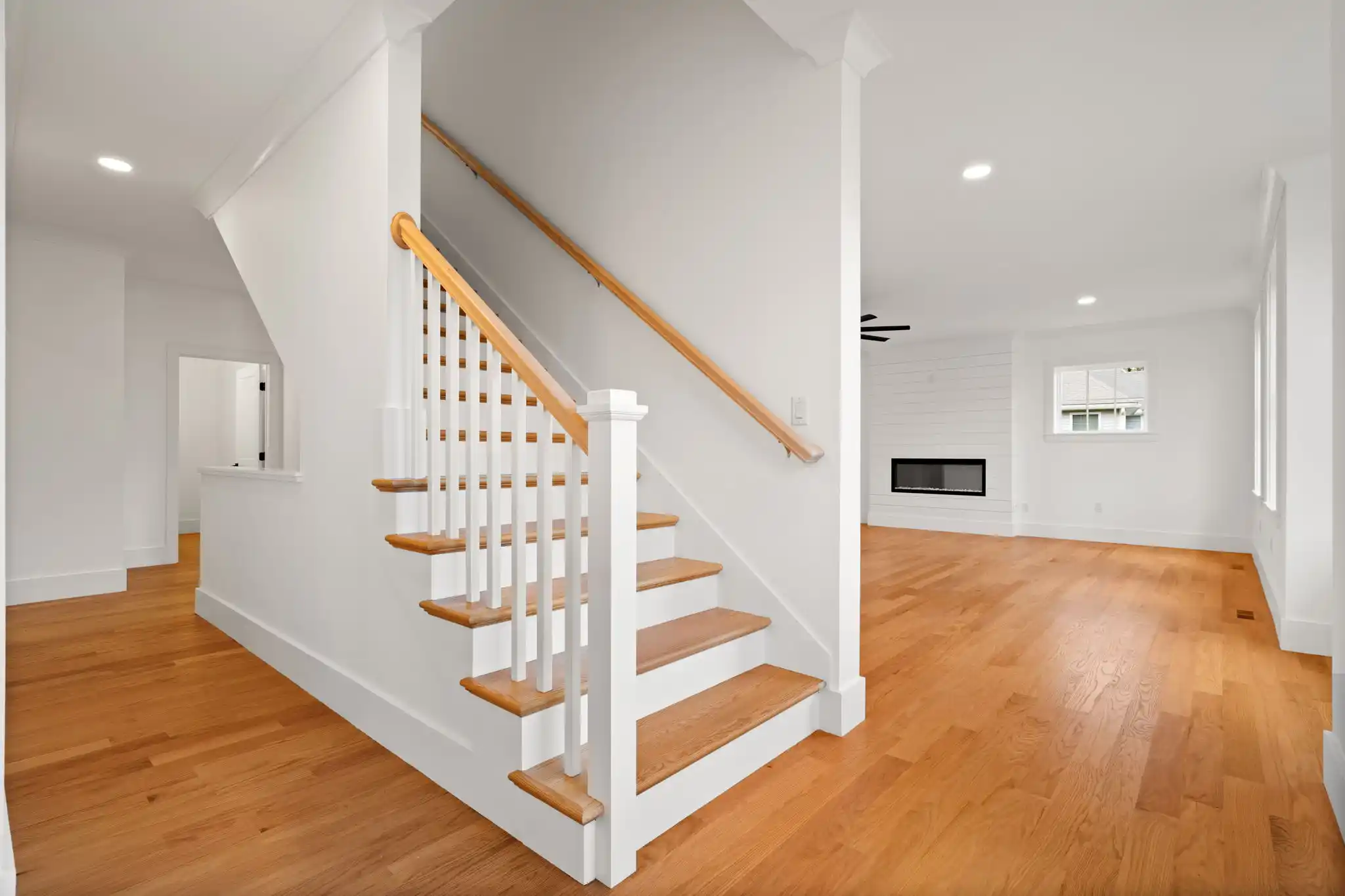 23 A Ward St, Unit A, Woburn, MA, 01801 – image 4