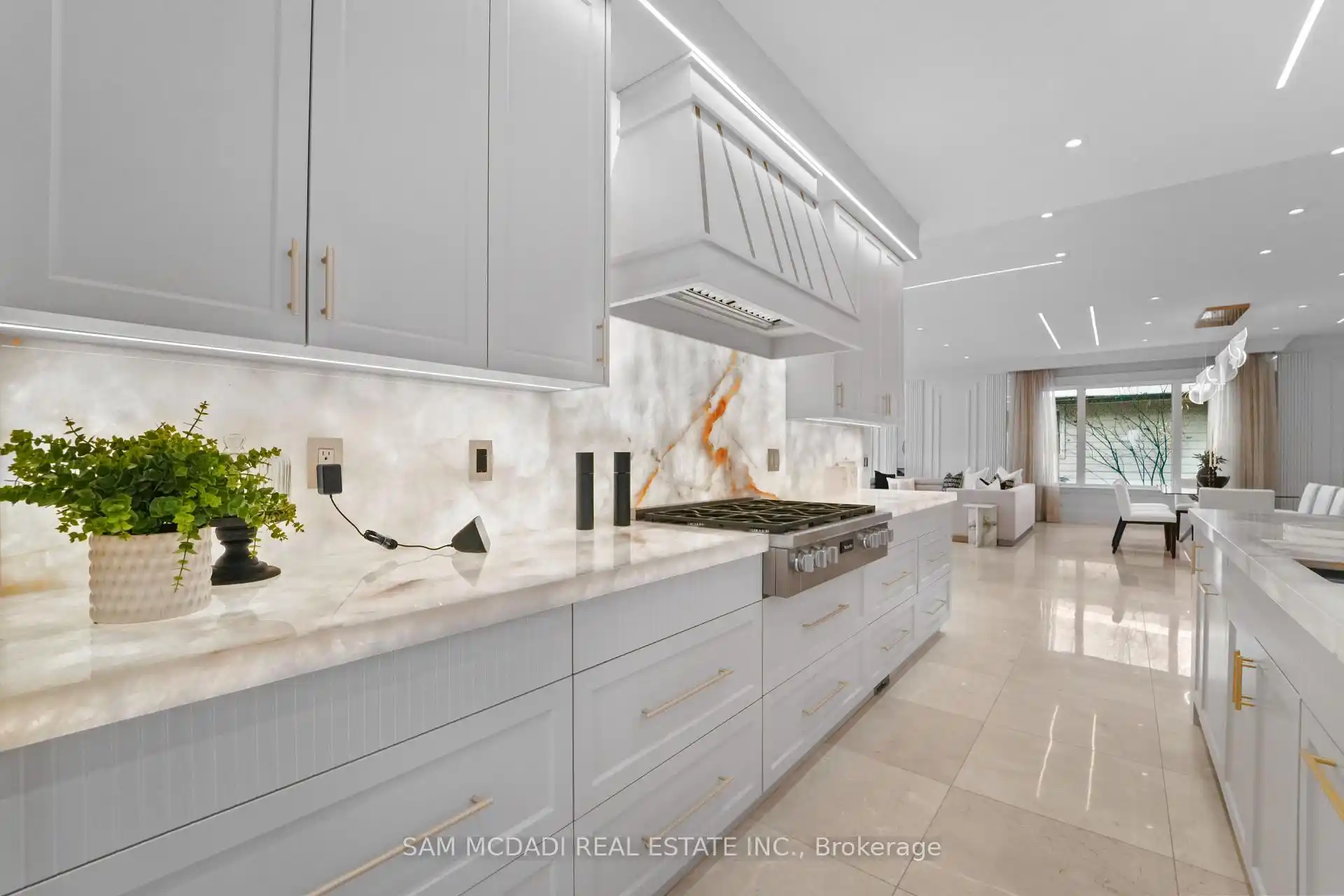 3168 Lakeshore Road W, Oakville (W12839440) – image 10