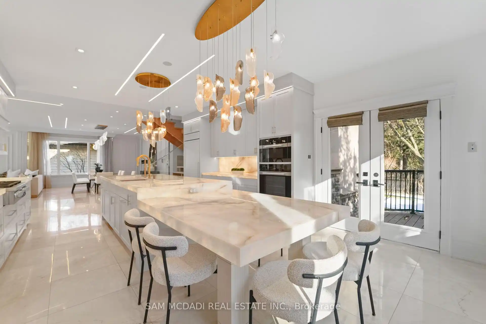 3168 Lakeshore Road W, Oakville (W12839440) – image 11